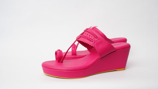 Flaming Magenta Kolhapuri Wedges