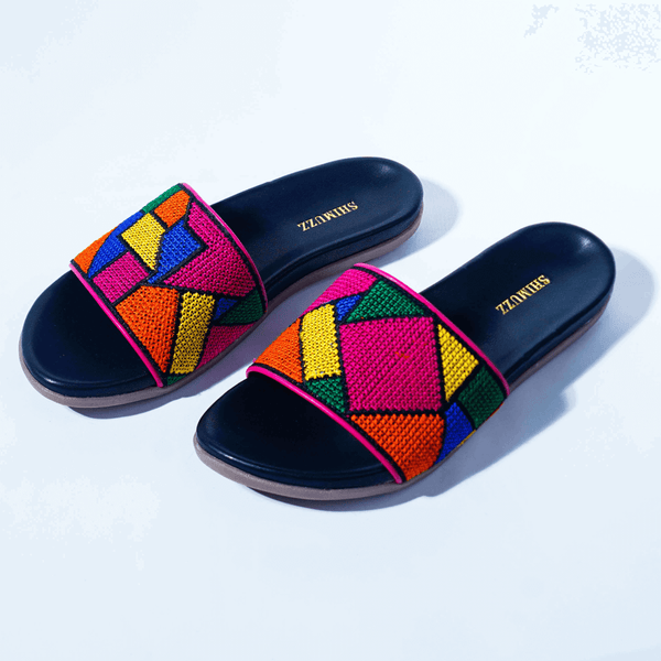 Multicolor thread black sliders