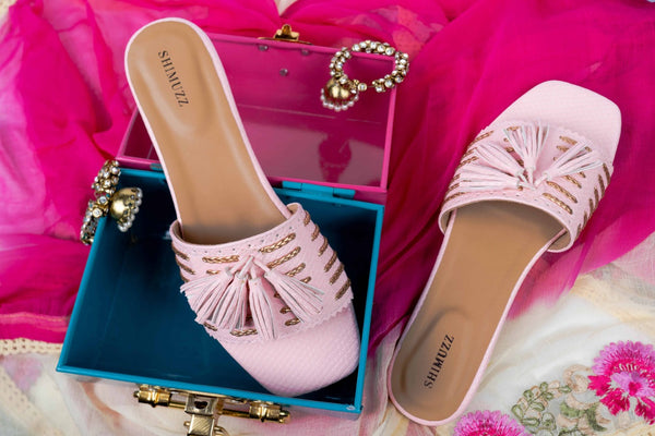 Pink tassel with gold braid sliders