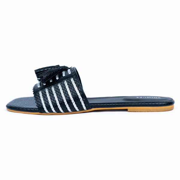 Tassel with silver braided black sliders