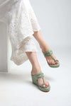 Emerald Dust Kolhapuri Wedges